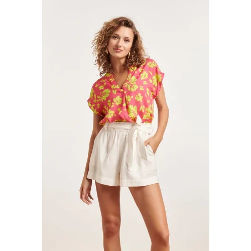 Smashed Lemon 24372 dames fuchsia top met allover lime bloemenprint