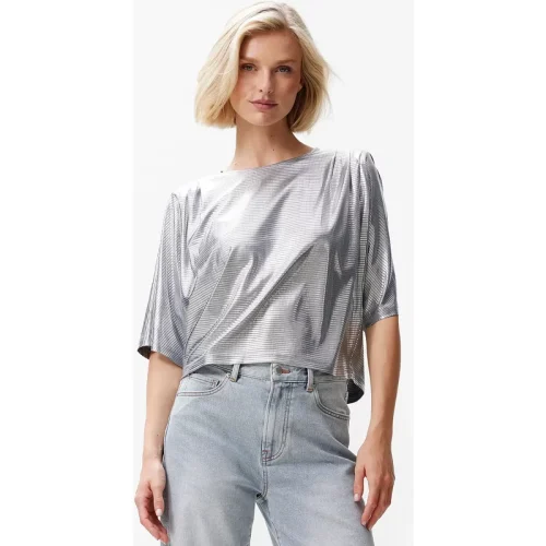 Catwalk Junkie 2402040008 pleated shoulder top