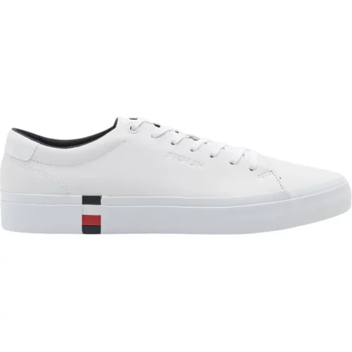 Tommy Hilfiger Eco-chic te sneakers met contrasterende accenten