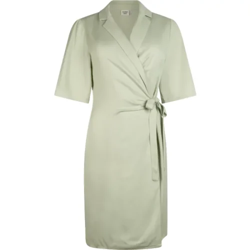 Another Label Milou dress sage green –