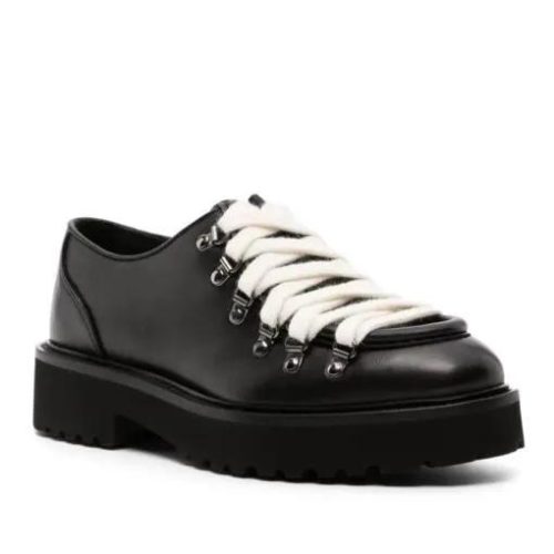 Doucal’s Low-Top Sneakers – Leather Lace-Up Shoes in zwart