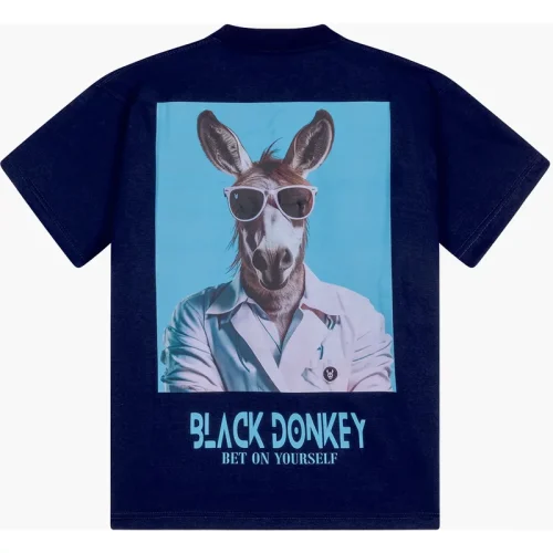 Black Donkey Sunglass t-shirt i