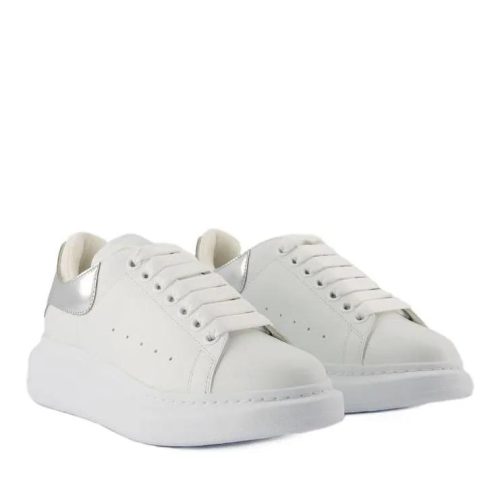 Alexander McQueen Low-Top Sneakers – Oversized Sneakers – Leather – White/Silver in wit