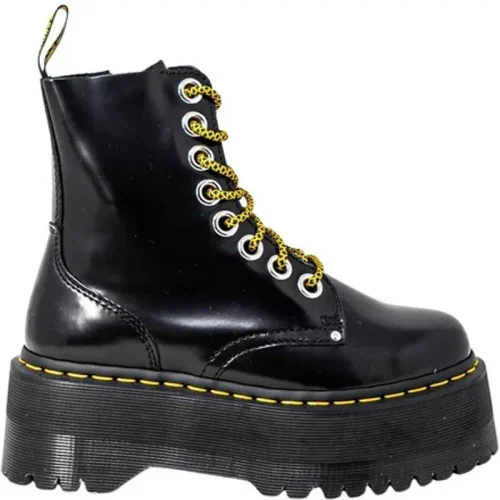 Dr. Martens Women boots