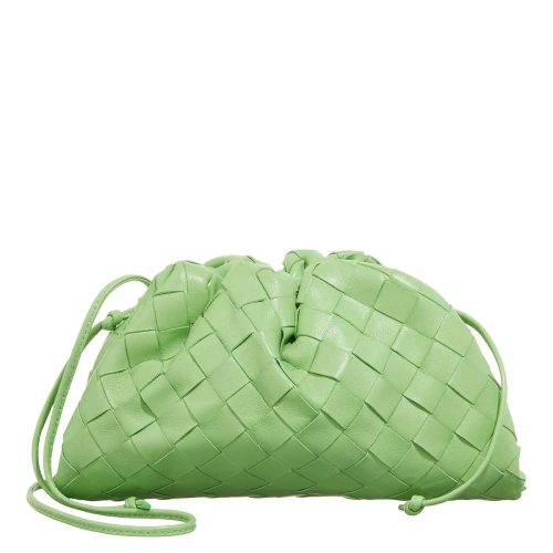 Bottega Veneta Clutches – The Mini Pouch in groen