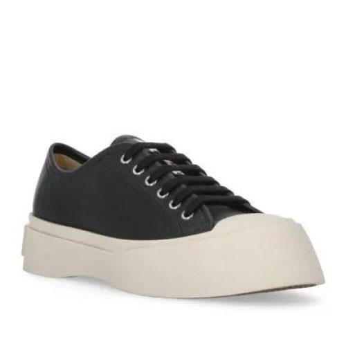 Marni Low-Top Sneakers – Black Smooth Leather Sneakers in zwart