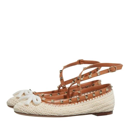 Valentino Garavani Loafers – Rockstud Crochet Ballerinas in beige