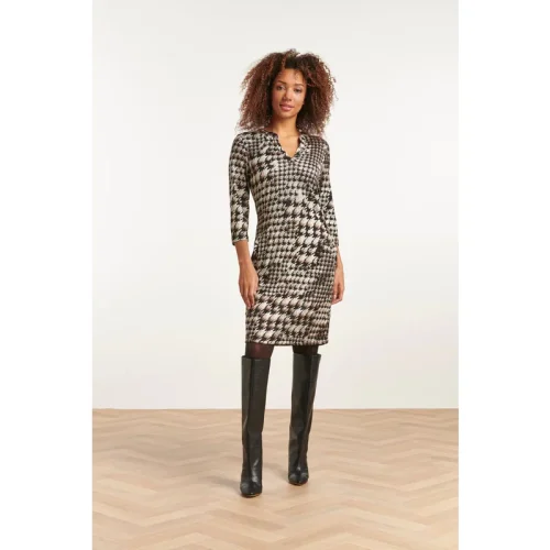 Smashed Lemon 23646 dames stretch jurk met zwart en wit pied-de-poule