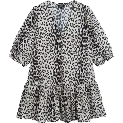 Alix The Label Leopard babydoll dress –