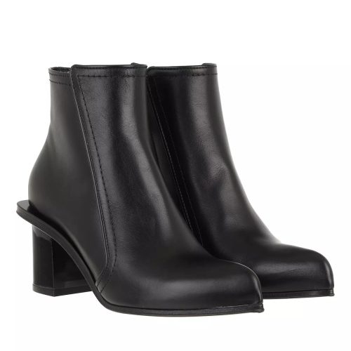 Alexander McQueen Boots & laarzen – Bootie Leather in zwart