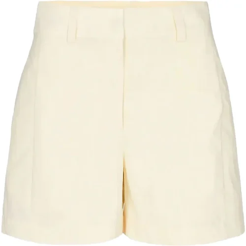 Sofie Schnoor S232249 short